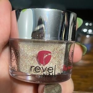 Revel Nail Dip Powder Marilyn